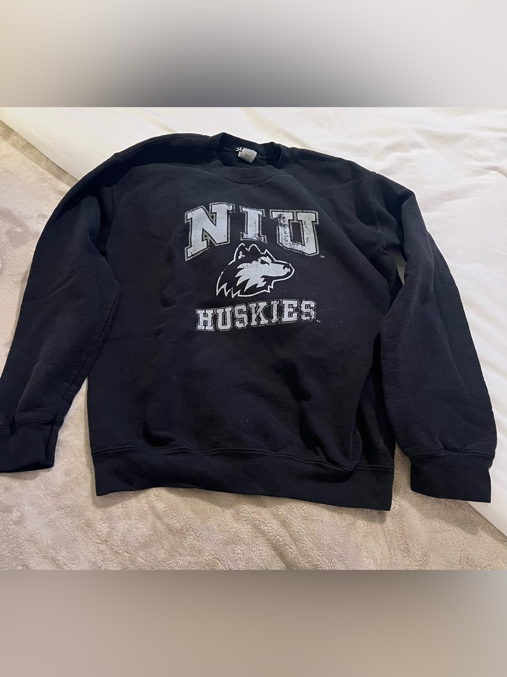 Huskies Black Crewneck Sweatshirt